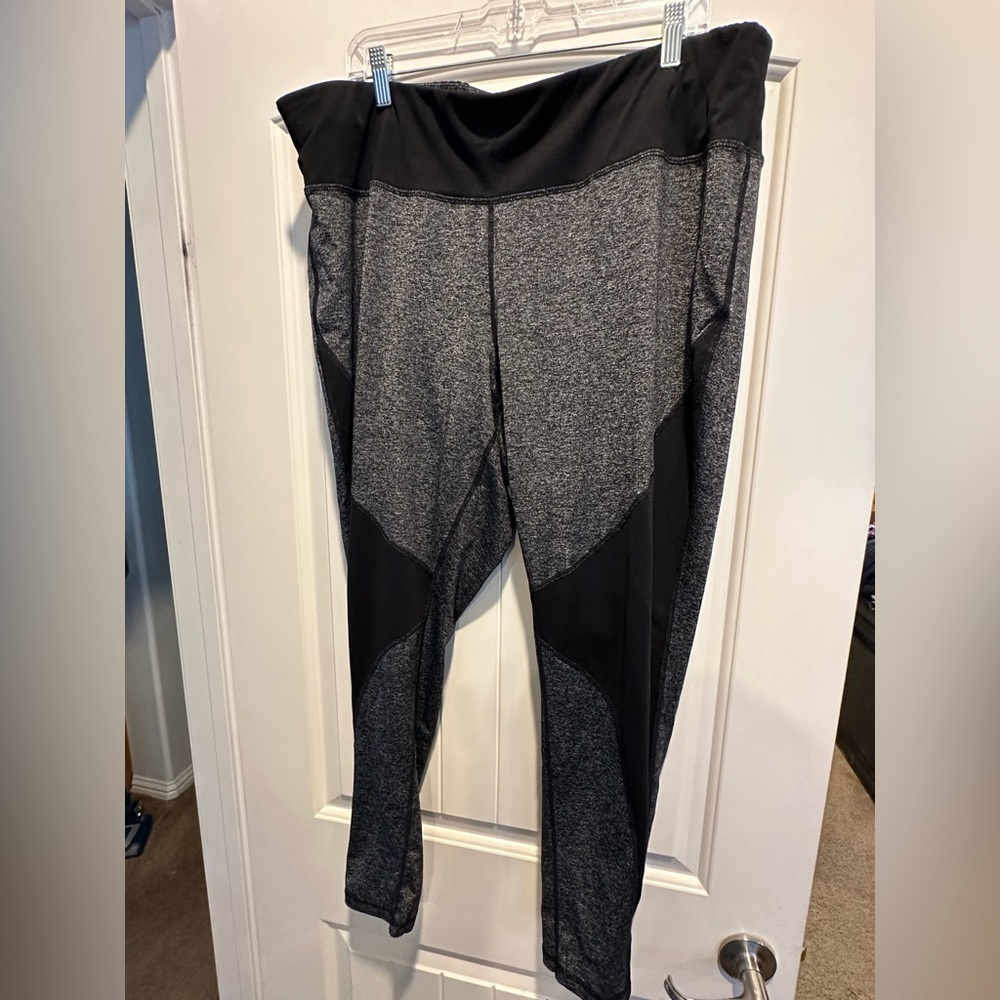 Lane Bryant Livi full length leggings 22/24